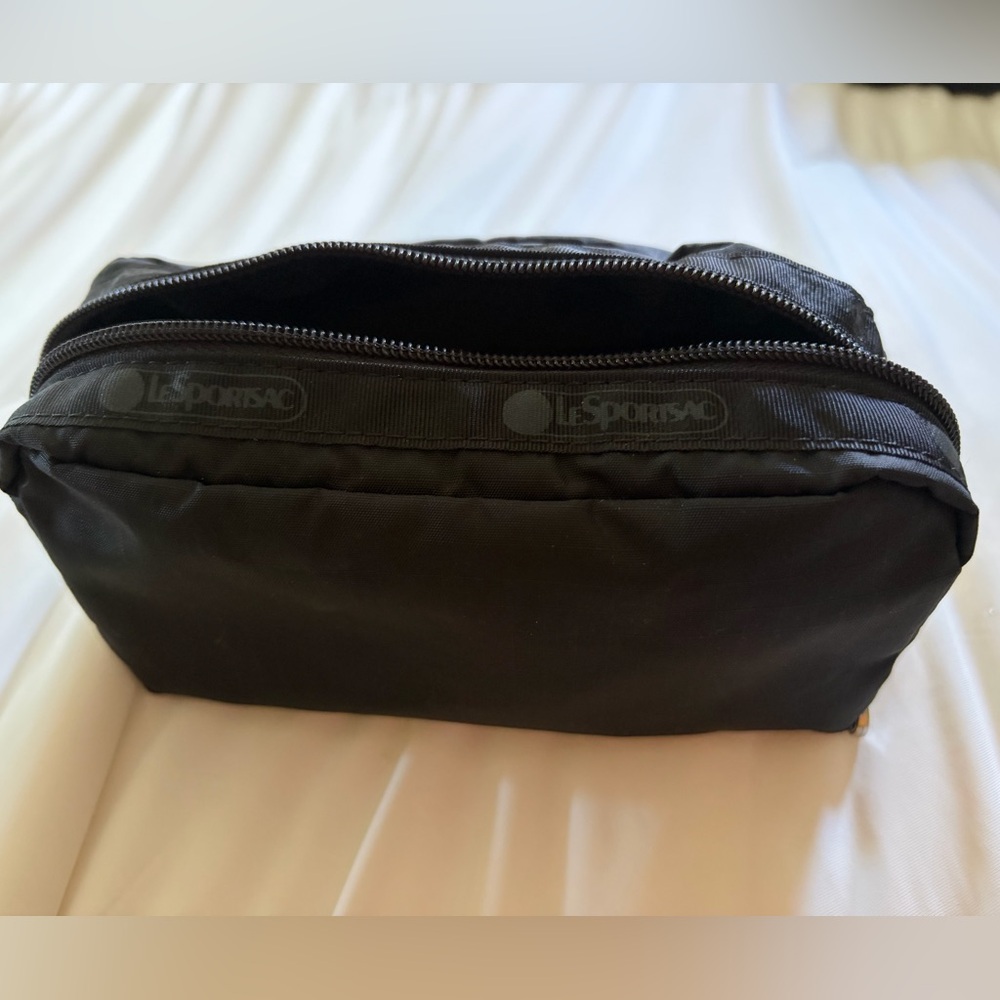LeSportsac Set of Bags with a Wallet - Picture 2 of 12